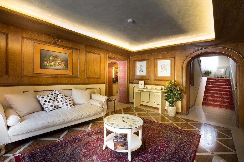 Hotel Camerlengo Corridonia المظهر الخارجي الصورة